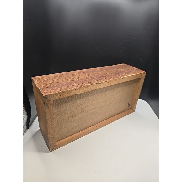 Vintage Primitive Reclaimed Barn Wood Box 12x3.5x6” Rustic Farmhouse Decor - Picture 6 of 7